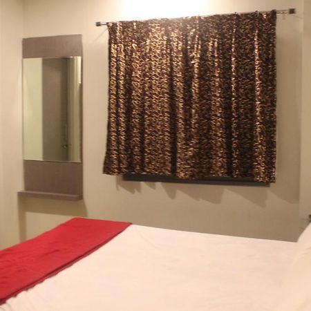 Hotel Lakshmi Grand Visakhapatnam Chambre photo